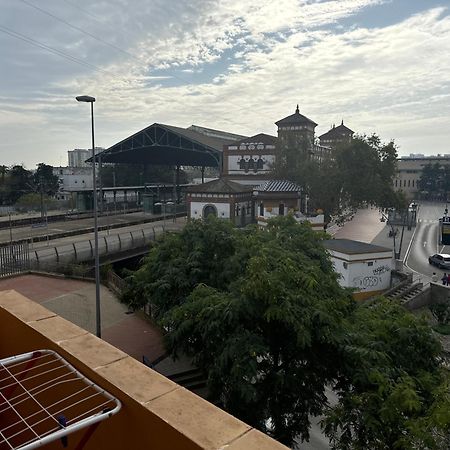 Piso De 3 Dormitorios Con Garaje Jerez de la Frontera Luaran gambar