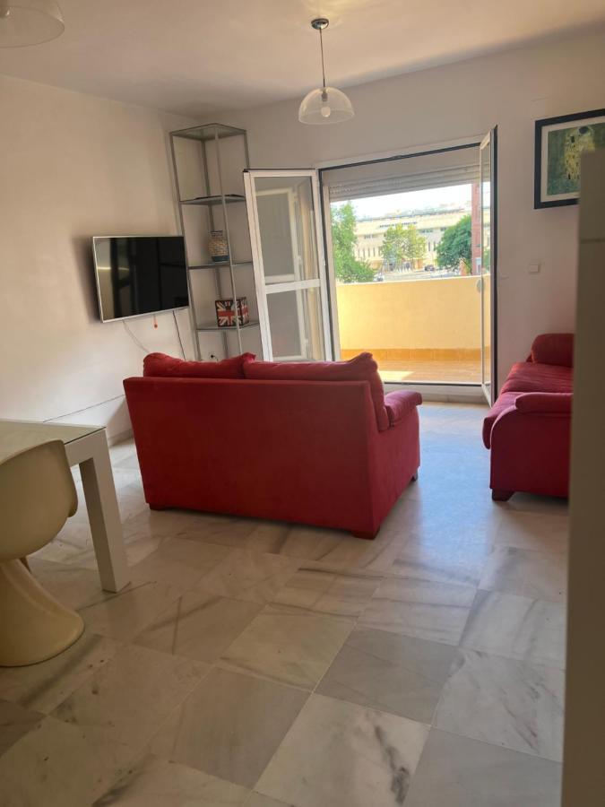 Piso De 3 Dormitorios Con Garaje Jerez de la Frontera Luaran gambar