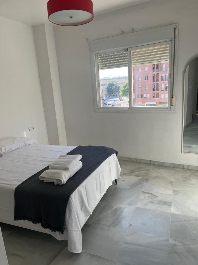 Piso De 3 Dormitorios Con Garaje Jerez de la Frontera Luaran gambar